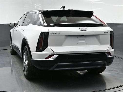2025 Cadillac OPTIQ Luxury
