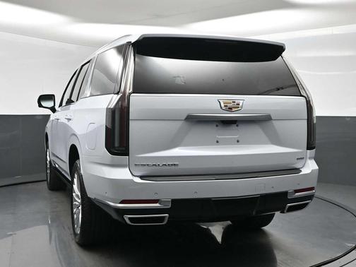 Vibrant White Tricoat 2026 Cadillac Escalade Luxury