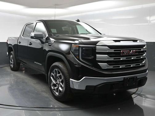 Onyx Black 2026 GMC Sierra 1500 SLE