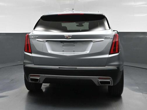 Argent Silver Metallic 2023 Cadillac XT5 Premium Luxury