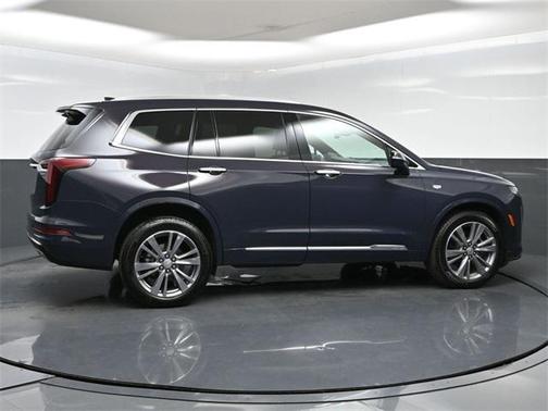 2025 Cadillac XT6 Premium Luxury AWD