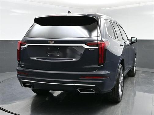 2025 Cadillac XT6 Premium Luxury AWD
