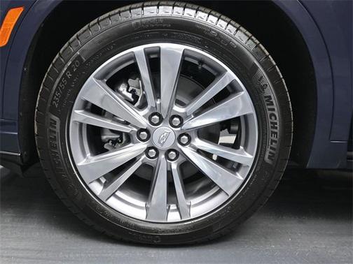 2025 Cadillac XT6 Premium Luxury AWD