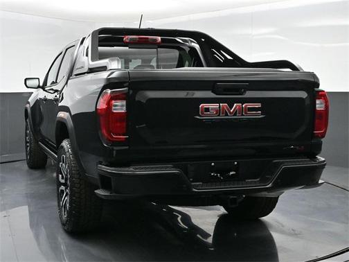 2025 GMC Canyon Base