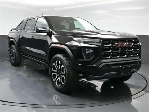 2025 GMC Canyon Base