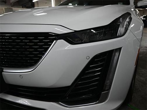 2022 Cadillac CT5 Premium Luxury