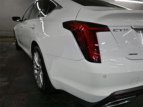2022 Cadillac CT5 Premium Luxury