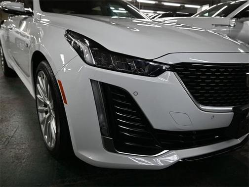 2022 Cadillac CT5 Premium Luxury