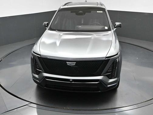 Argent Silver Metallic 2026 Cadillac VISTIQ Sport