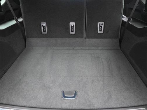 2025 Cadillac Escalade ESV Premium Luxury