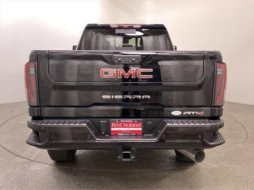 2025 GMC Sierra 2500 AT4