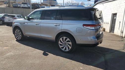 2023 Lincoln Navigator Reserve