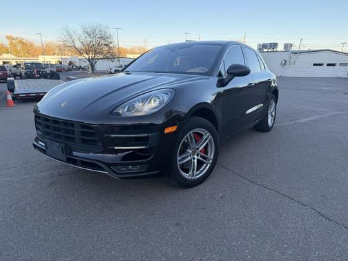 2015 Porsche Macan Turbo