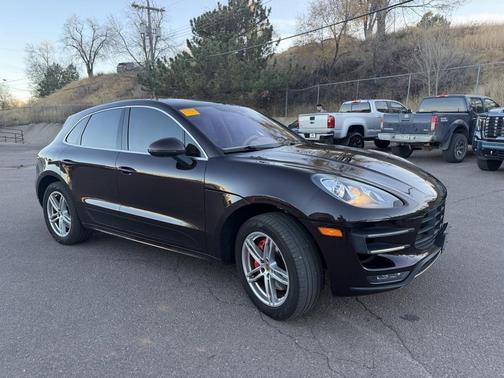 2015 Porsche Macan Turbo