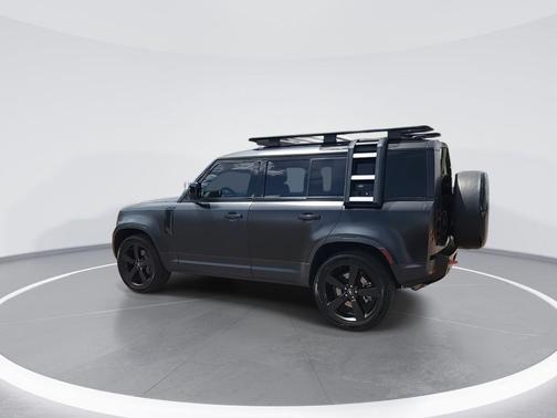 Santorini Black Metallic 2020 Land Rover Defender 110 HSE