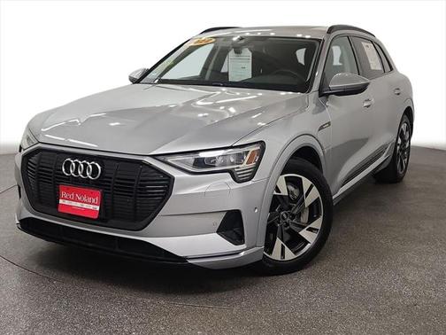2022 Audi e-tron Premium