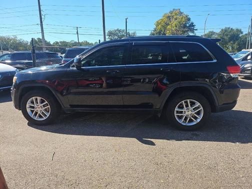 2017 Jeep Grand Cherokee Laredo
