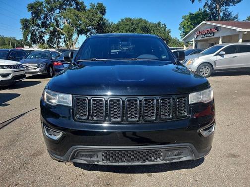 2017 Jeep Grand Cherokee Laredo