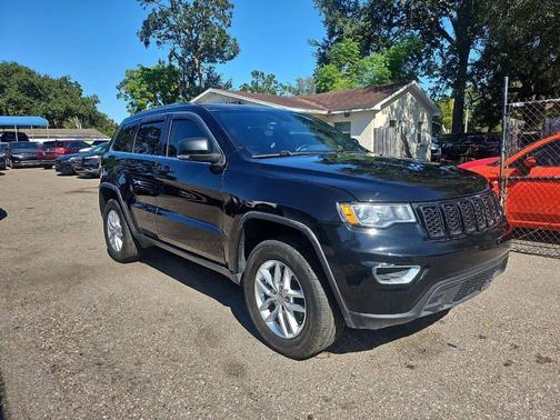 2017 Jeep Grand Cherokee Laredo