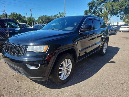 2017 Jeep Grand Cherokee Laredo