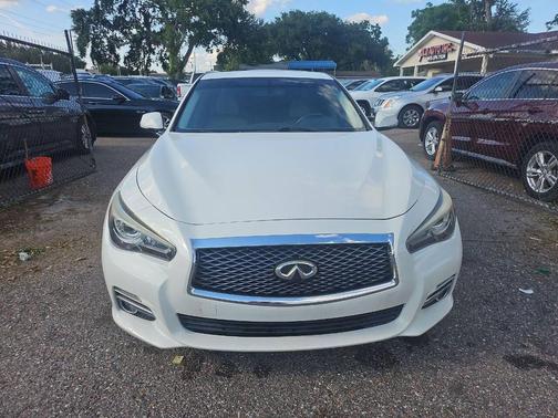2015 INFINITI Q50 Premium