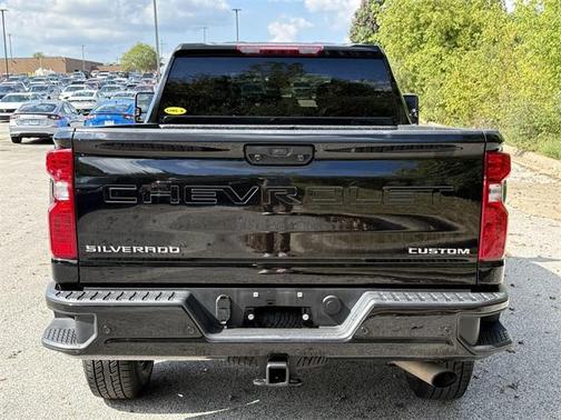 2024 Chevrolet Silverado 2500 Custom