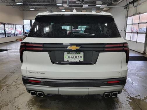 2024 Chevrolet Traverse LT