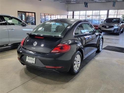 2018 Volkswagen Beetle 2.0T S