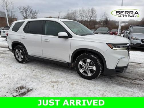 2023 Honda Pilot EX-L 8-Passenger