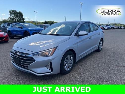 2019 Hyundai ELANTRA SE