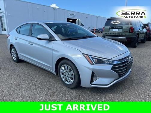 2019 Hyundai ELANTRA SE