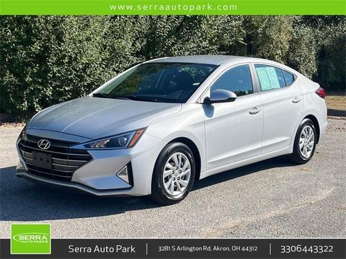 2019 Hyundai ELANTRA SE