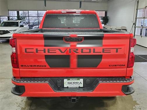 2025 Chevrolet Silverado 1500 Custom