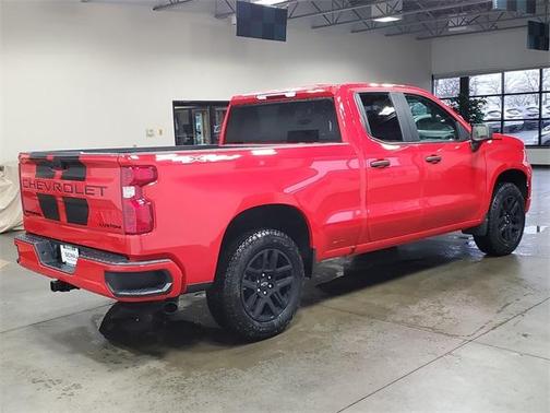 2025 Chevrolet Silverado 1500 Custom