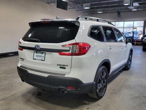 Crystal White Pearl 2023 Subaru Ascent Onyx Edition Limited