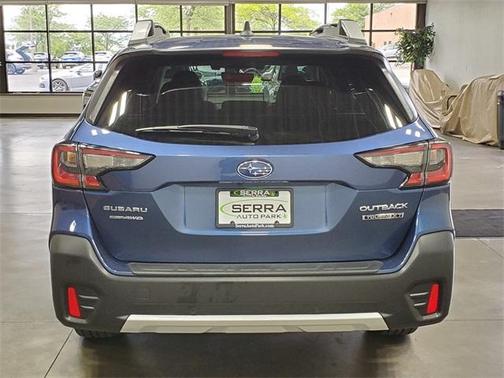 2022 Subaru Outback Touring XT