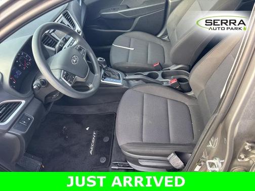 2022 Hyundai Accent SE