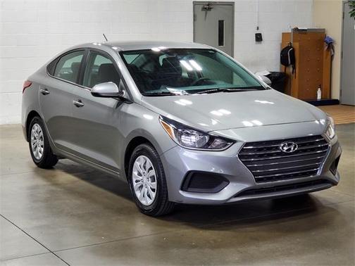 2022 Hyundai Accent SE