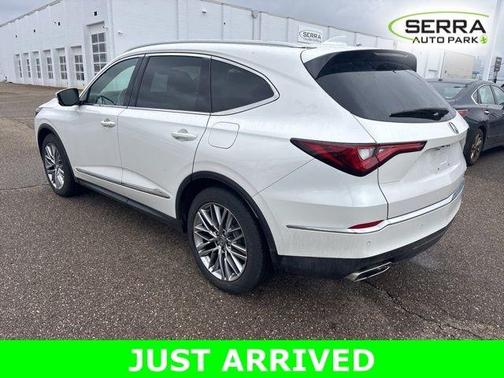 Platinum White Pearl 2023 Acura MDX Advance