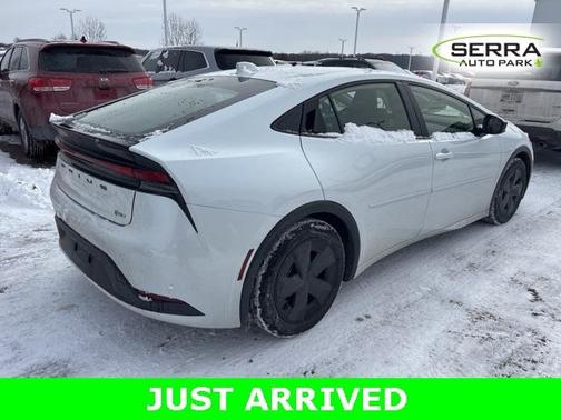 2023 Toyota Prius LE