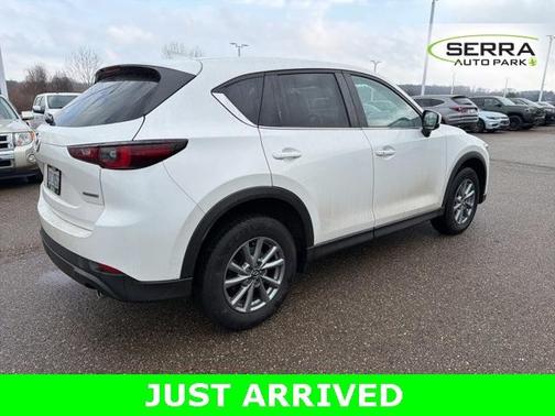 2023 Mazda CX-5 2.5 S Preferred Package