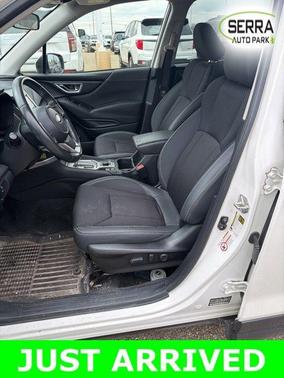 Crystal White Pearl 2020 Subaru Forester Premium