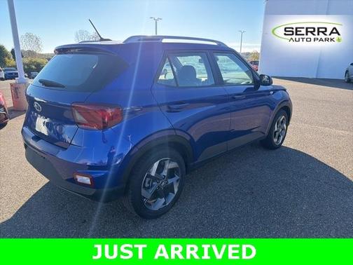 2023 Hyundai VENUE Limited