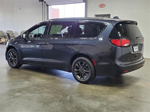 2020 Chrysler Pacifica Launch Edition