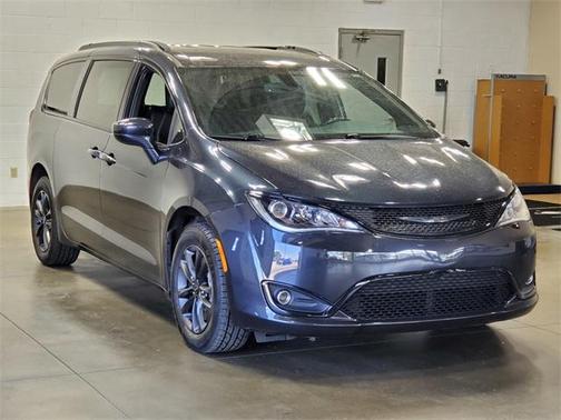 2020 Chrysler Pacifica Launch Edition