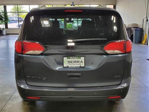 2020 Chrysler Pacifica Launch Edition