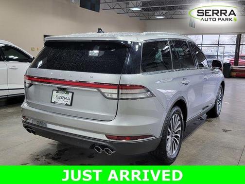 Silver Radiance Metallic 2024 Lincoln Aviator Reserve AWD