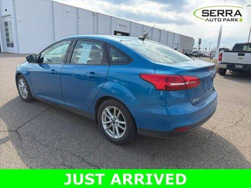 Blue 2016 Ford Focus SE