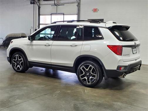 2023 Honda Passport Elite