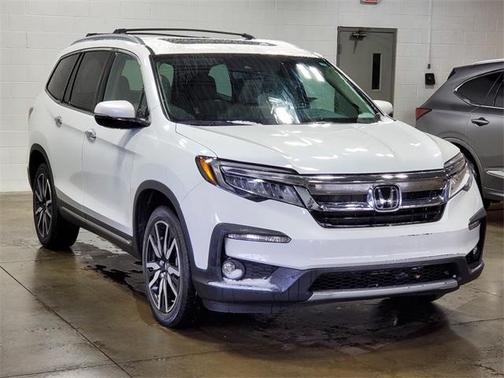 2022 Honda Pilot Touring 7-Passenger